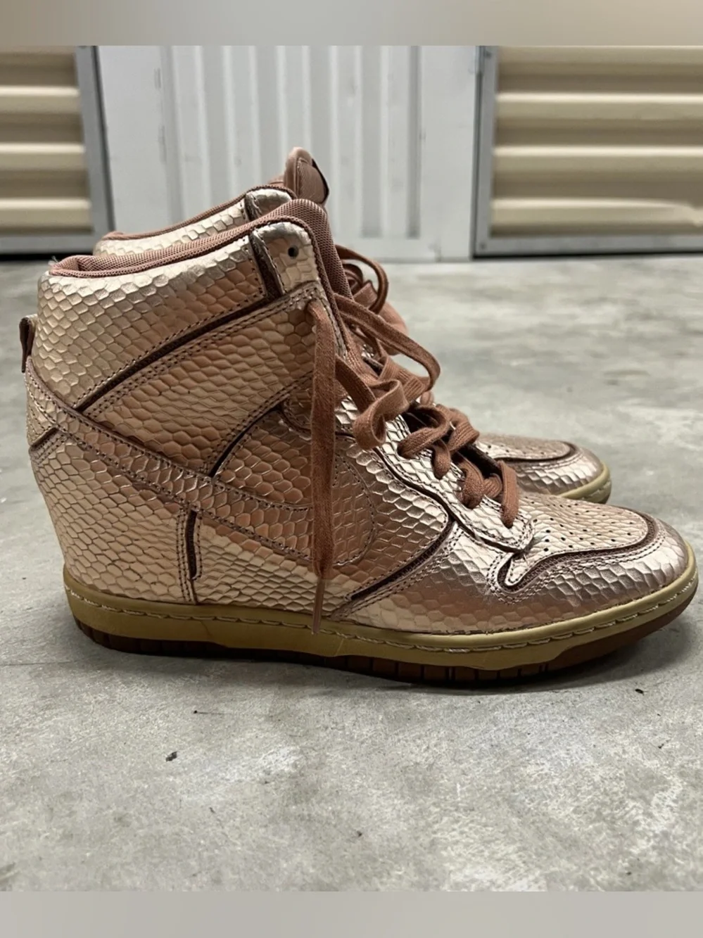 Sz 7.5 Nike Dunk Sky Hi Metallic Pink Bronze Hidden Wedge Snakeskin.  Gum Sole - Picture 3 of 7